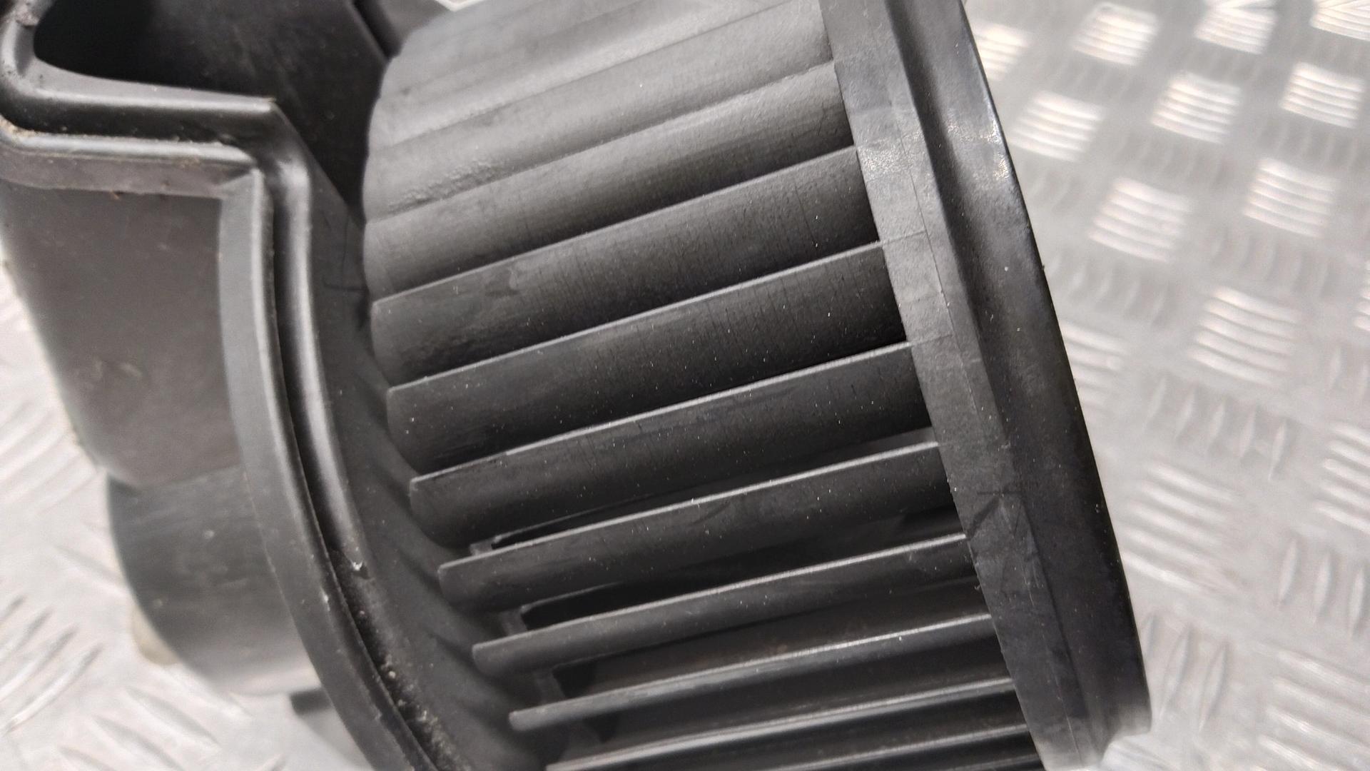 Моторчик печки (вентилятор отопителя) Fiat Doblo 1 (223) купить в России